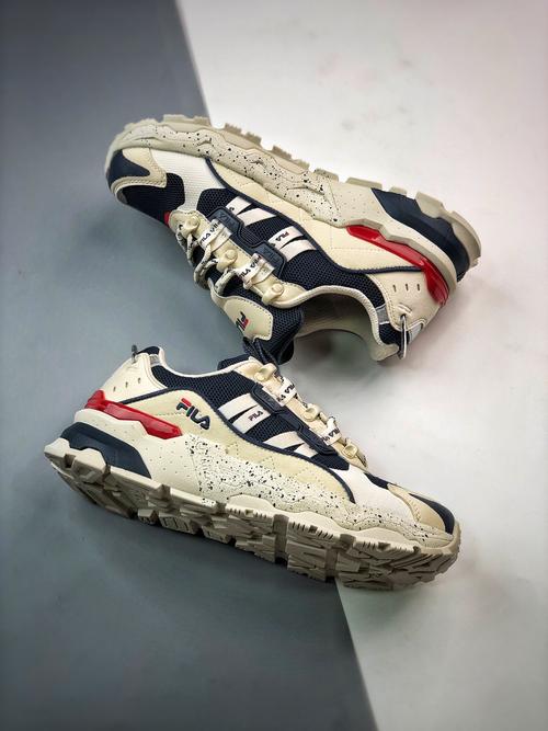 fila sneakers,Fila Sneakers: A Comprehensive Guide